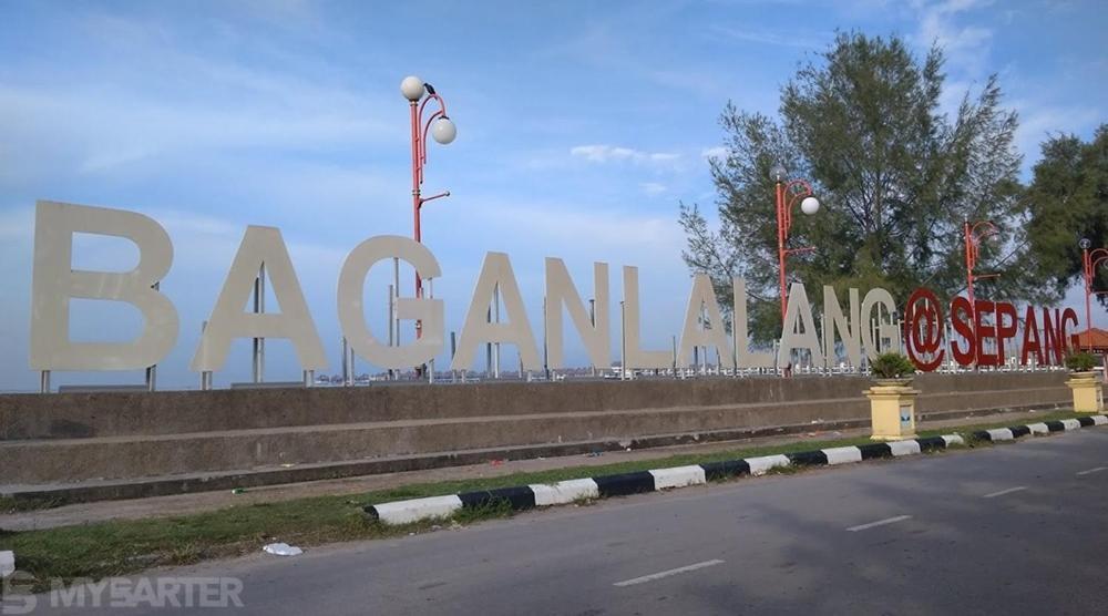 35, Jalan Seri Bayu 18 Kampong Bagan Lalang Luaran gambar